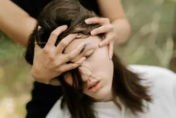 Hypnosetherapie mit Schnellinduktion der Hypnose - www.hypnose-hilfe.ch